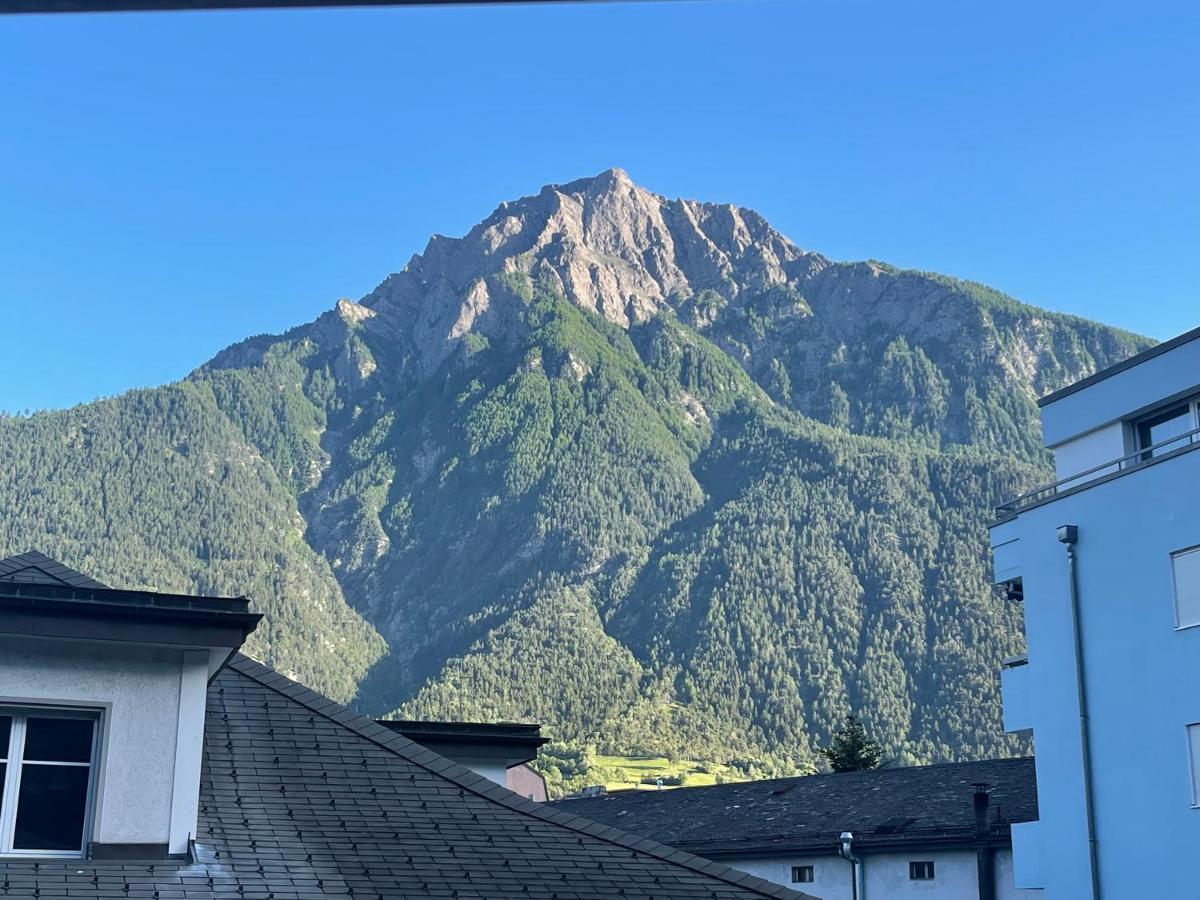 Brig City Mountain View Esterno foto